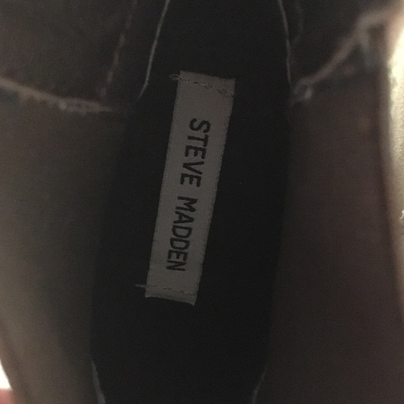 New Steve Madden Gray Taupe Suede Booties Size 9M - Picture 3 of 8